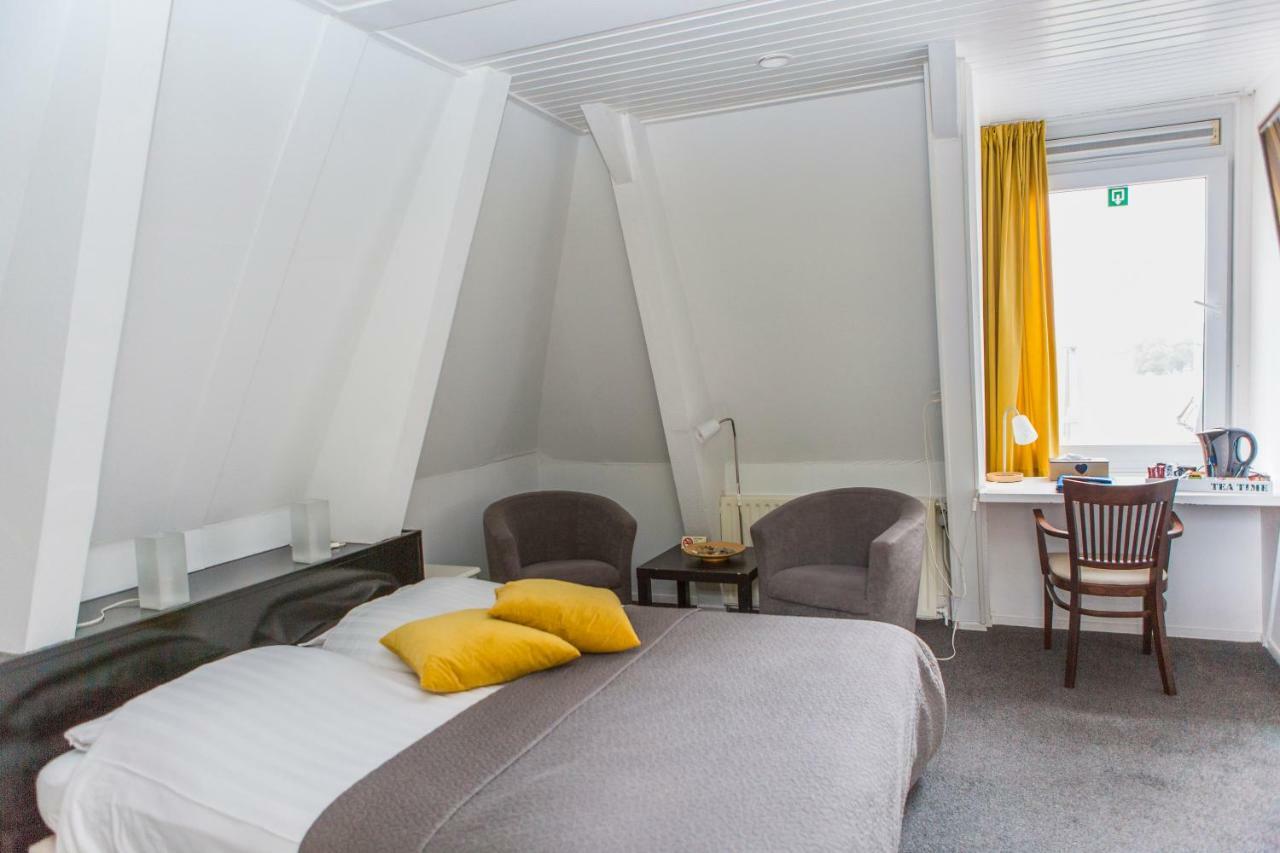 Hotel Jans Rijs Екстер'єр фото